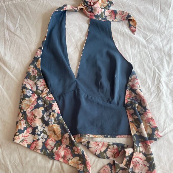 Abercrombie Floral Halter Tie Top – Size M - Picture 2 of 3